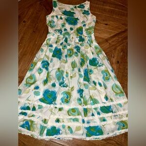 Anthropologie dress by lil - floral vintage style cotton dress /side zip -size 4